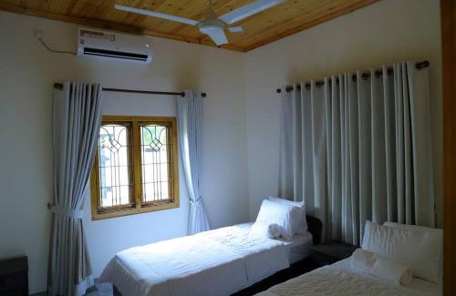 Kadurugoda House | Pet-Friendly Lone Star Residence with a 9/10 Guest Rating