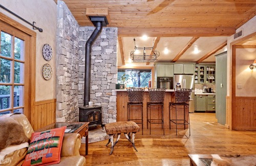 Sutherland Springs Other | Discover Lonesome Wind Ranch: Top-Rated South Texas Retreat