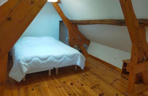 Vauchelles-les-Quesnoy House | Family-Friendly Longère for 10 with Perfect Guest Rating