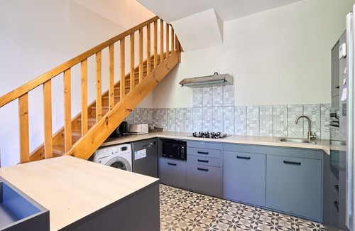 Naujac-Sur-Mer Other | Charming Longère en Pierres by the Lake & Near the Ocean