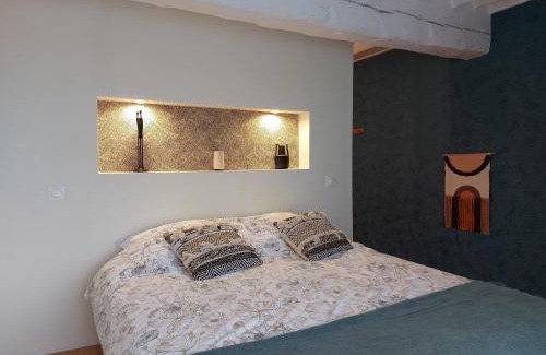 Bailleau-l'Eveque House | Idyllic Retreat with Pool and Spa Near Chartres for 12 Guests