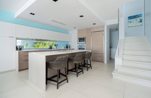 Long Bay Villa | Top-Rated Long Bay Beach Club with Ocean View & Spa
