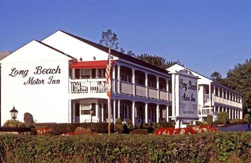 York Beach Hotel | Enjoy Oceanfront Bliss at Long Beach Motor Inn