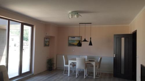 Shkorpilovtsi Apartment | Relax at Long Beach Resort with Oceanfront Views & Pools