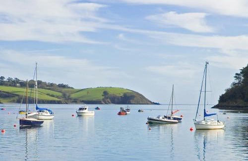 Falmouth House | Pet and Child Friendly Retreat at Long House, Boskensoe Barns
