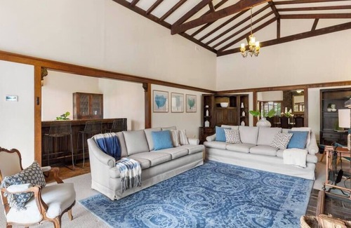 Frankston House | Long Island - Pool, Walk to Beach