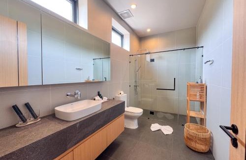 Chalong Villa | Long one - Sea View 3 Bedroom Pool Villa