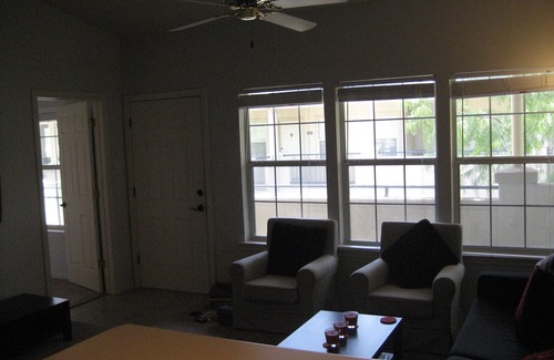 Highland Lake Estates Condo | Relaxing Getaway at the Island on Lake Travis with Pool