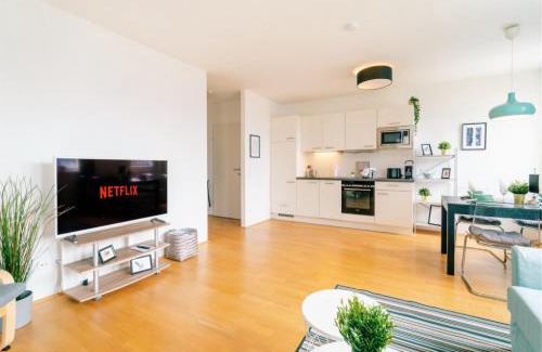 Funfhaus Apartment | Perfect Balcony Apartment Near Metro for Long Stays