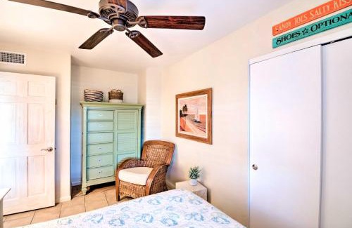 Longboat Key Apartment | Inviting Longboat Key Condo with Lanai Near Beach and Shops