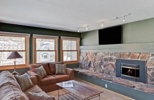 Historic District House | Discover Longbranch #201: Family-Friendly Retreat with Pool