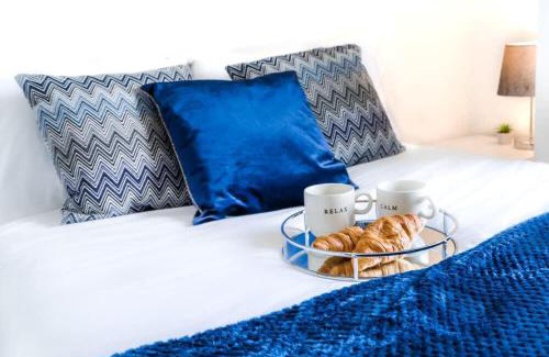 Horley Apartment | Cozy 1BR Retreat Near Gatwick with Family & Pet Amenities