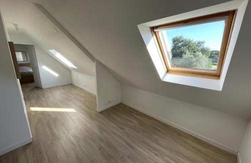 Plouec-du-Trieux House | Longere avec Menhirs et Moutons Ouessant