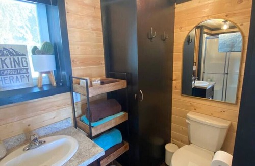 Bragg Creek Cabin | Relaxing Longhorn Cabin at Restart Ranch with Hot Tub & River