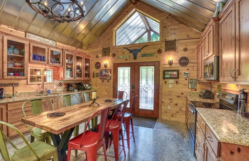 Marble Falls House | Secluded Cove Front Retreat with Lake Views & Family Amenities