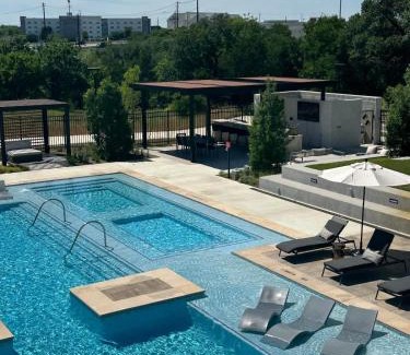 McNeil Apartment | Longhorn