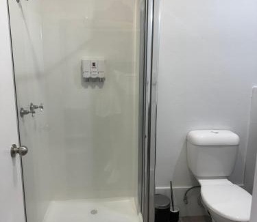 Longreach Hotel | Comfortable Longreach Motor Inn with Pool and Hot Tub