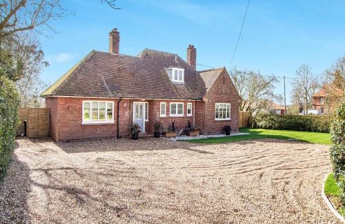 Layer Marney House | Top-Rated Longridge: Family & Pet-Friendly Getaway