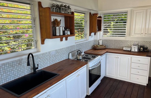 Hillsborough Villa | Longue-Vue Villa: Two Bedrooms with Pool & Sunset Views