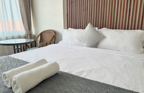 Bang Kho Laem Hotel | Cozy Longzhu Guesthouse: Highly Rated with Spa & Breakfast