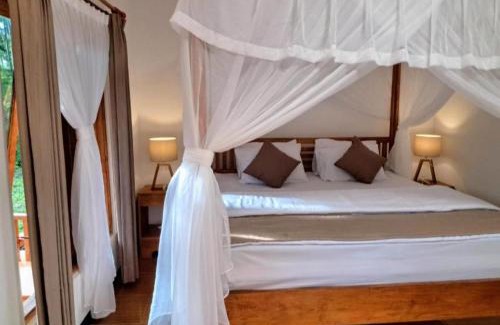 Riung Bed & Breakfast | Lonthar B&B