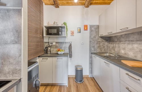 Breznik Plesivicki House | Discover Adventure and Comfort in a Prime Vacation Home