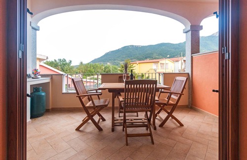 Torpe Apartment | Experience Breathtaking Countryside Views in Your Getaway