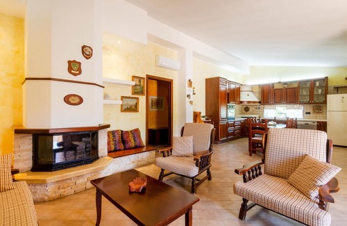 Villa Castelli House | Discover a Perfect Getaway in an Ideal Location