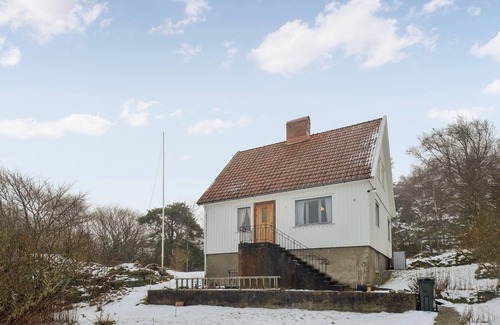 Kyrkesund House | Relaxing Oceanfront Getaway: Pet Friendly with Spa Access