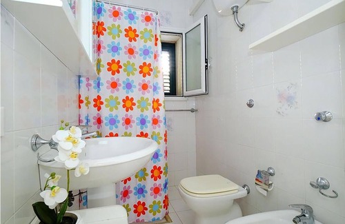 Alezio House | Look forward to a relaxing vacation in this inviting vacation home.
