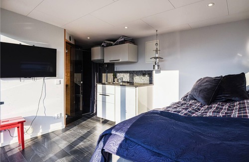 Torslanda House | Look forward to a wonderful vacation in this appealing vacation home with fitness equipment and saun