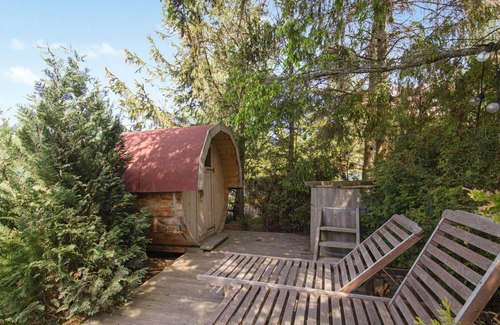 Jastrzebia Gora Apartment | Discover a Family-Friendly Holiday Home by the Sea