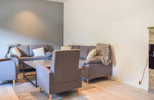 Nedstrand Apartment | Experience an Active Getaway in Tysvær's Modern Retreat