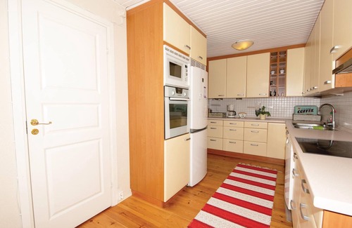 Stavsjo House | Lake View Cottage Steps from Beautiful Bolmen Lake