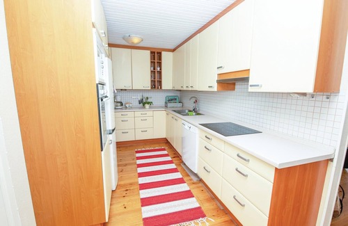 Stavsjo House | Lake View Cottage Steps from Beautiful Bolmen Lake