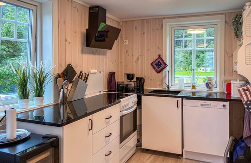 Nesset House | Cozy Eresfjord Vacation Home with Lake View and Spa