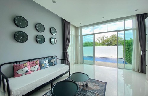 Cha-am Villa | Relax at Look Jeab Pool Villa Cha-Am with Family-Friendly Amenities