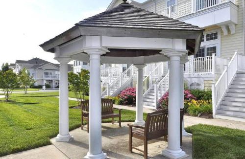 Ocean View House | Discover Bayfront Bliss: Pet-Friendly & Ocean View Retreat