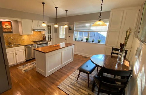 Olathe House | Discover Cool Cape Cod: Guest Rated 9.8 with Spa & More!