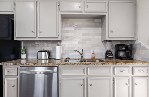 Georgetown House | Experience Comfort in Georgetown - Pet Friendly Stays
