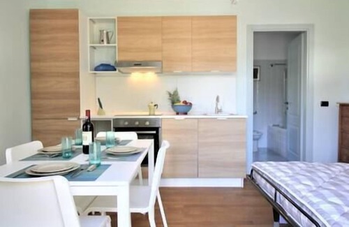 Pettenasco Apartment | Relax on the Terrace with Scenic Lake Views and Breakfast