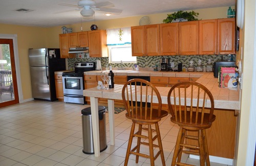 Cutthroat Harbor Estates House | Find Your Perfect Oceanfront Retreat with Top Amenities
