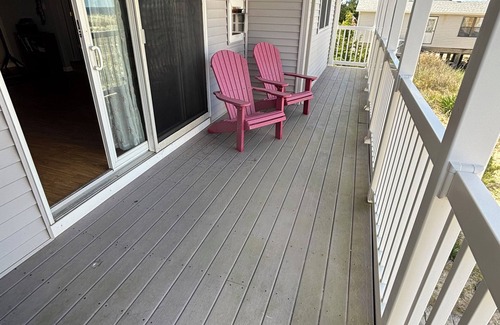 Delaware Beaches Apartment | Discover a Private Beach with Breathtaking Sunrises