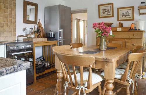 Bodedern Cottage | Discover Your Perfect Rural Escape with Family and Pets