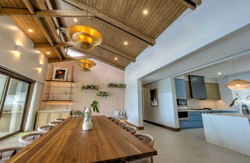 Papagayo Peninsula Villa | Discover Spring Bliss at Casa Tres Monos with Ocean Views