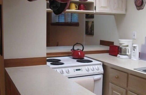 Eustis Apartment | Relaxing Retreat: Guest Rated 10/10 with Spa & Breakfast