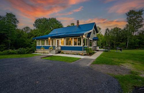 Kents Hill Ski Chalet | Child-Friendly Retreat at Loon Lodge for Memorable Getaways