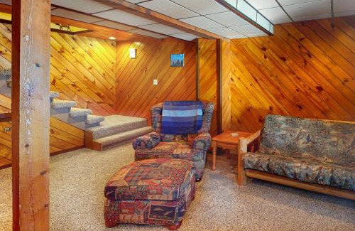 Mercer House | Pet-Friendly Retreat at Loon's Landing - Rated 10/10