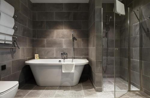 Vilnius Hotel | Discover Loop Hotel Vilnius: 4-Star Comfort and Pet Friendly