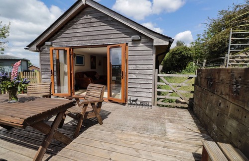 Battle Cottage | Discover LOOSE FARM LODGE: Pet-Friendly Retreat in Battle